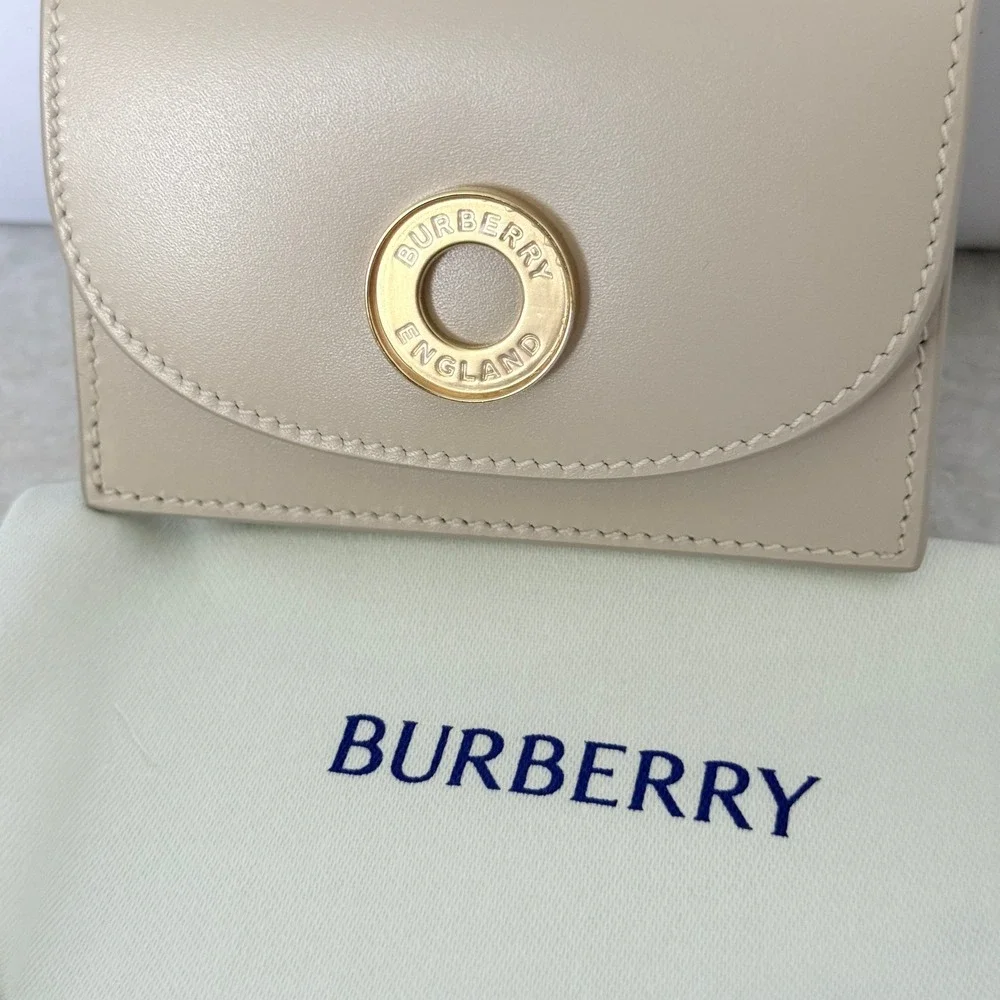 Burberry Leather‎ Folding Wallet in Limestone, 81046941